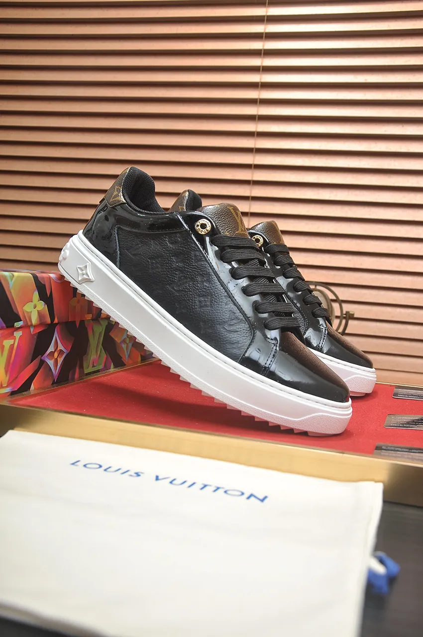 Men's shoes 💰540💶[LOUIS VUITTON] Original order price (water-dyed cowhide lining) new model 🍀LV Louis Vuitton * - top version of LV classic trendy shoes! Made of imported original cowhide, water-dyed cowhide lining, and original wear-resistant rubber outsole! High quality products! Code number 38-45 (45 is custom-made and cannot be returned or exchanged)